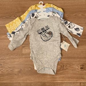 Long sleeve onesie set 3-6 months